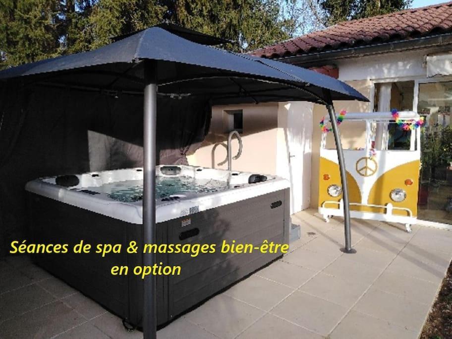 Coeuraccords, Spa & Bien-Etre Au Calme Naturiste Toute L'Annee Saint-Bardoux Room photo
